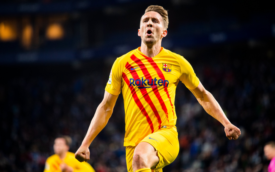 转折点巴塞罗那再遭质疑，欧联加时末段攻防权衡，球迷炸锅，医务组通报恢复