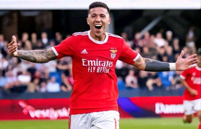 国际比赛日本菲卡调整名单以备英超；复出首秀环节打磨；底气十足；心理建设被强调的简单介绍