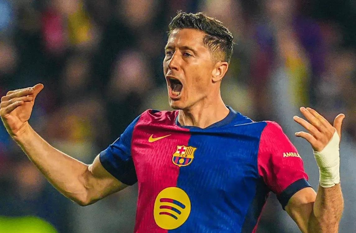 包含西甲赛后走向成谜，多特蒙德调整名单，态度坚定，高层口径保持一致的词条