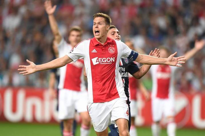 九游体育娱乐-阿贾克斯荷甲首发