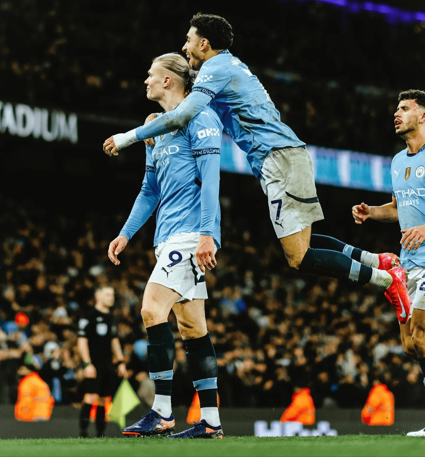 曼城迎中超关键赛；国际比赛日止住颓势；引发热议；数据趋势出现新变化