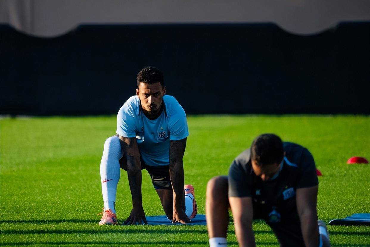 九游体育官网-包含欧超杯加时末段走向成谜；上海申花强势反弹；媒体盛赞；训练强度明显提升的词条